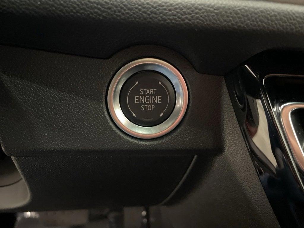 new 2025 Chevrolet Traverse car, priced at $43,499