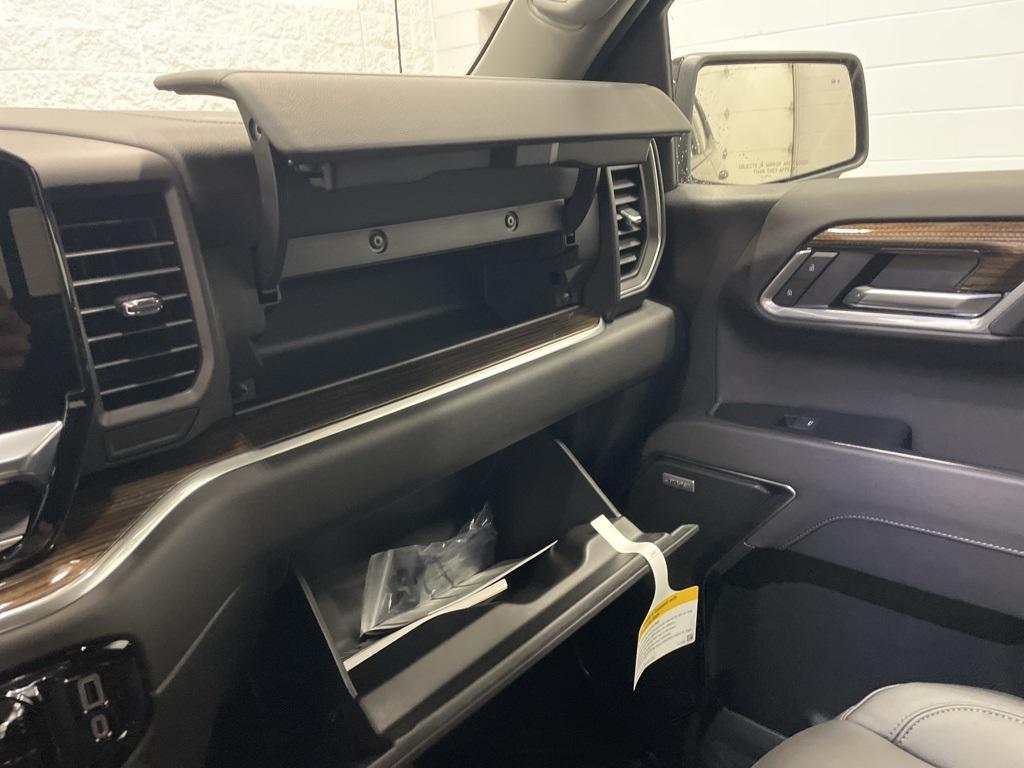 new 2025 Chevrolet Silverado 1500 car, priced at $61,390