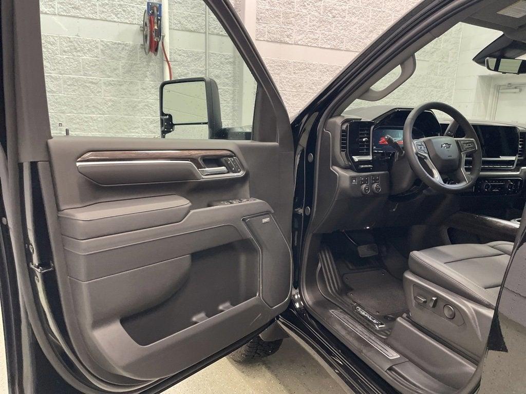 new 2025 Chevrolet Silverado 3500 car, priced at $76,790