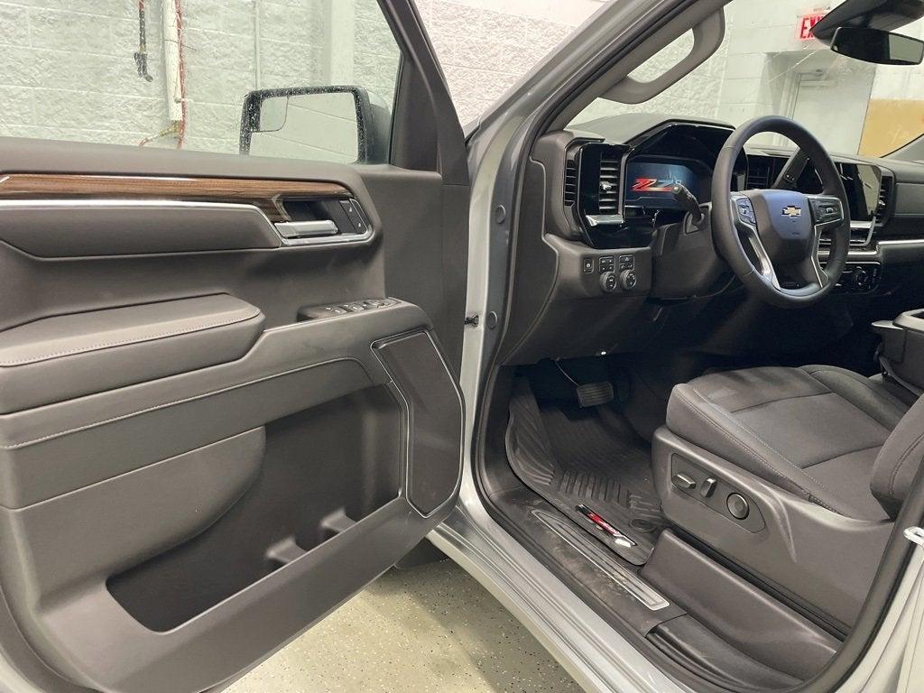 new 2025 Chevrolet Silverado 1500 car, priced at $48,720