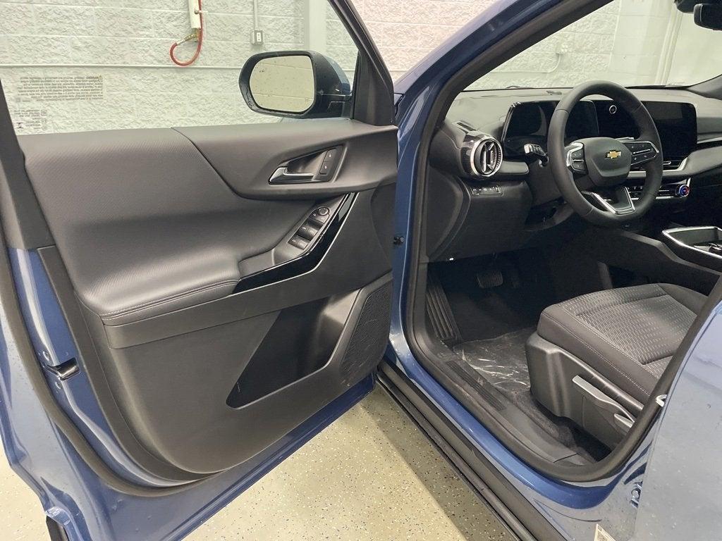 new 2026 Chevrolet Equinox car, priced at $29,999