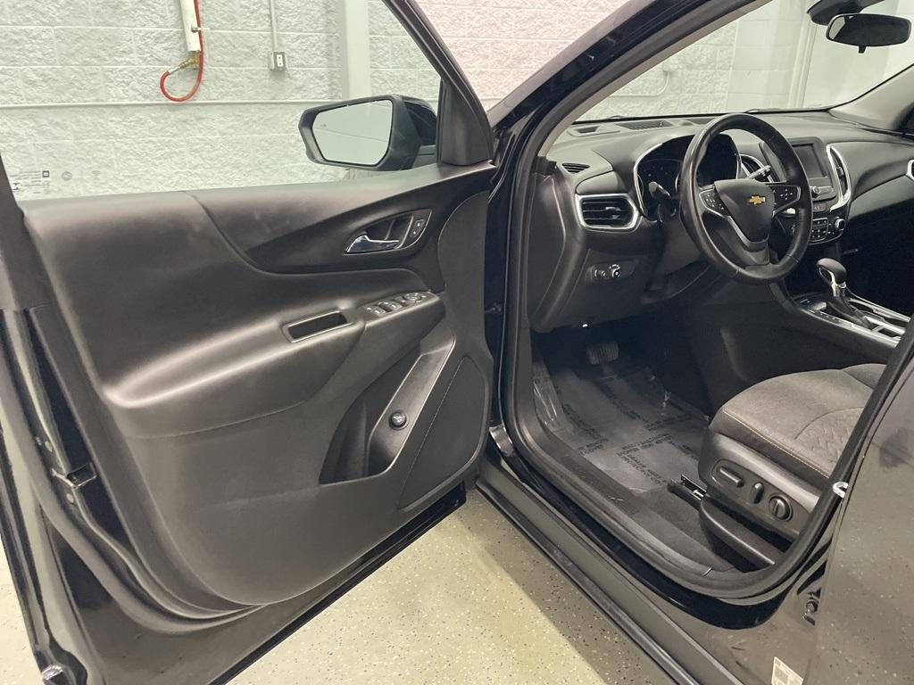 used 2022 Chevrolet Equinox car