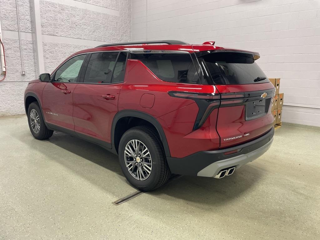 new 2025 Chevrolet Traverse car, priced at $42,999