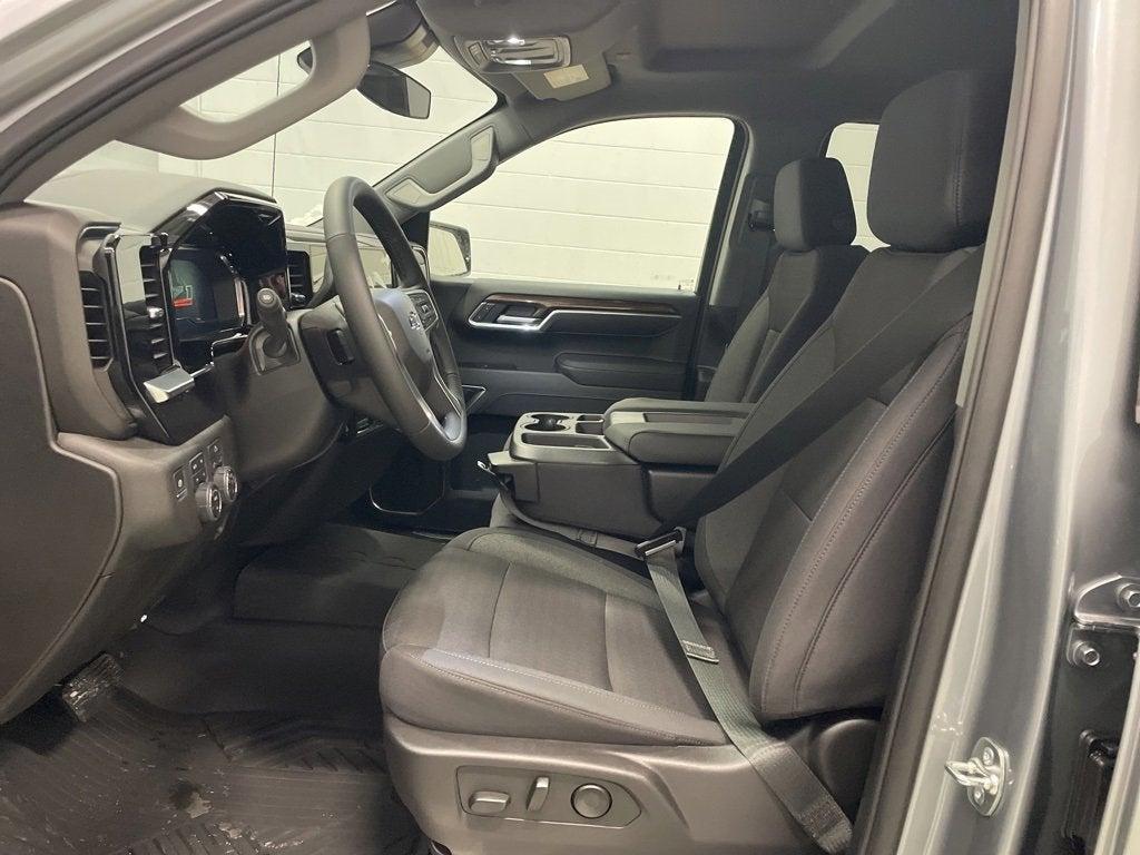 new 2025 Chevrolet Silverado 1500 car, priced at $50,005