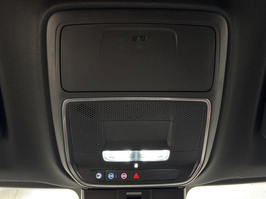 new 2026 Chevrolet Traverse car, priced at $56,999