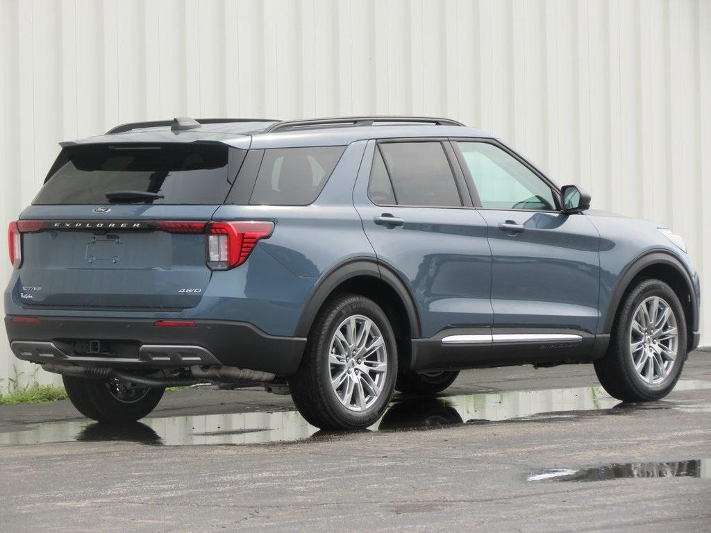 new 2025 Ford Explorer car, priced at $47,921