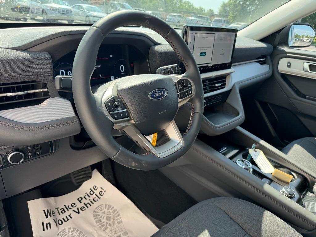 new 2025 Ford Explorer car, priced at $42,078