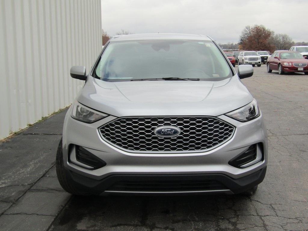used 2024 Ford Edge car, priced at $25,500