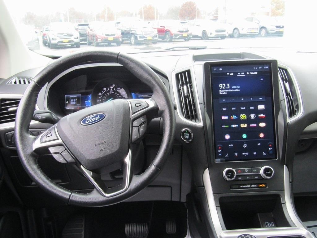 used 2024 Ford Edge car, priced at $25,500