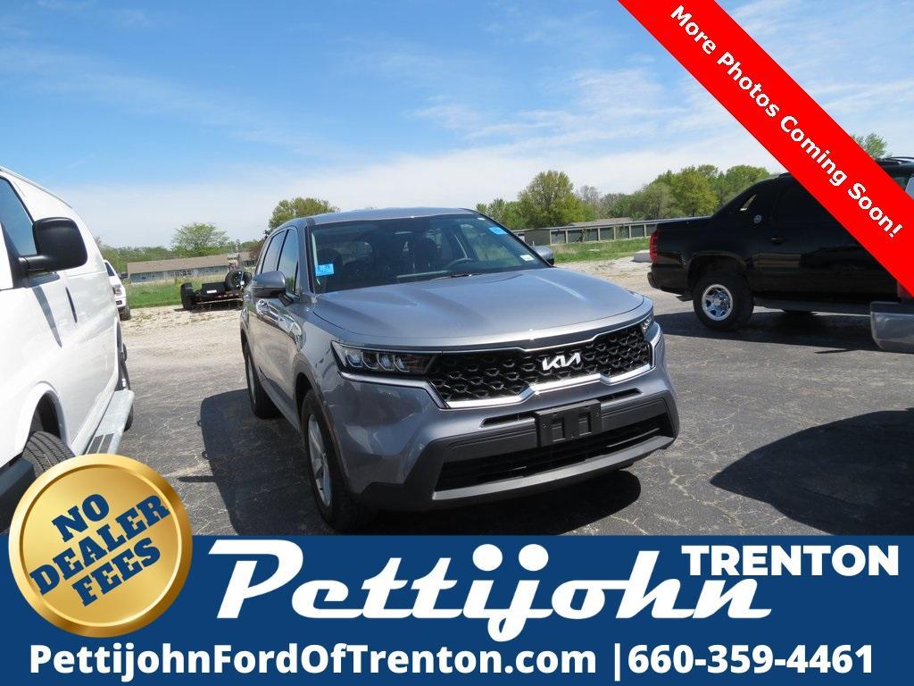 used 2023 Kia Sorento car, priced at $25,500