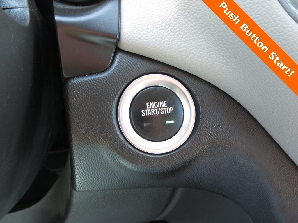 used 2022 Chevrolet Equinox car, priced at $17,500
