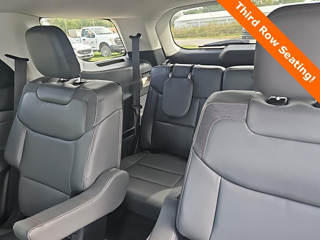 new 2025 Ford Explorer car, priced at $49,257