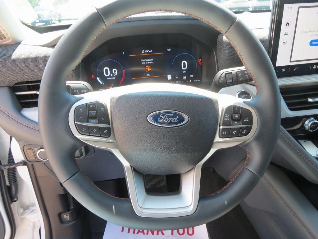 new 2025 Ford Explorer car, priced at $39,805
