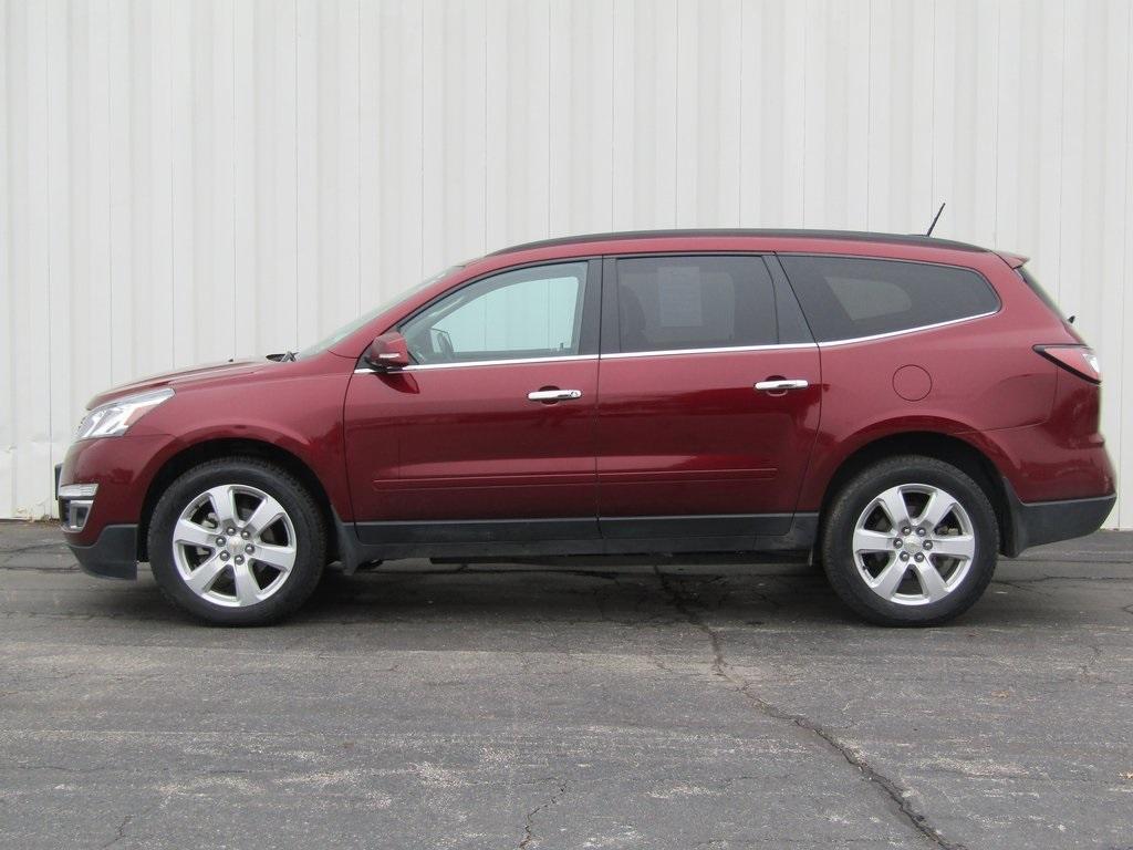 used 2017 Chevrolet Traverse car, priced at $11,295