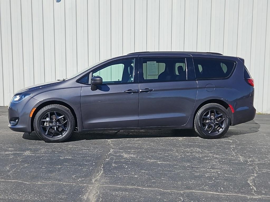 used 2020 Chrysler Pacifica car, priced at $17,995