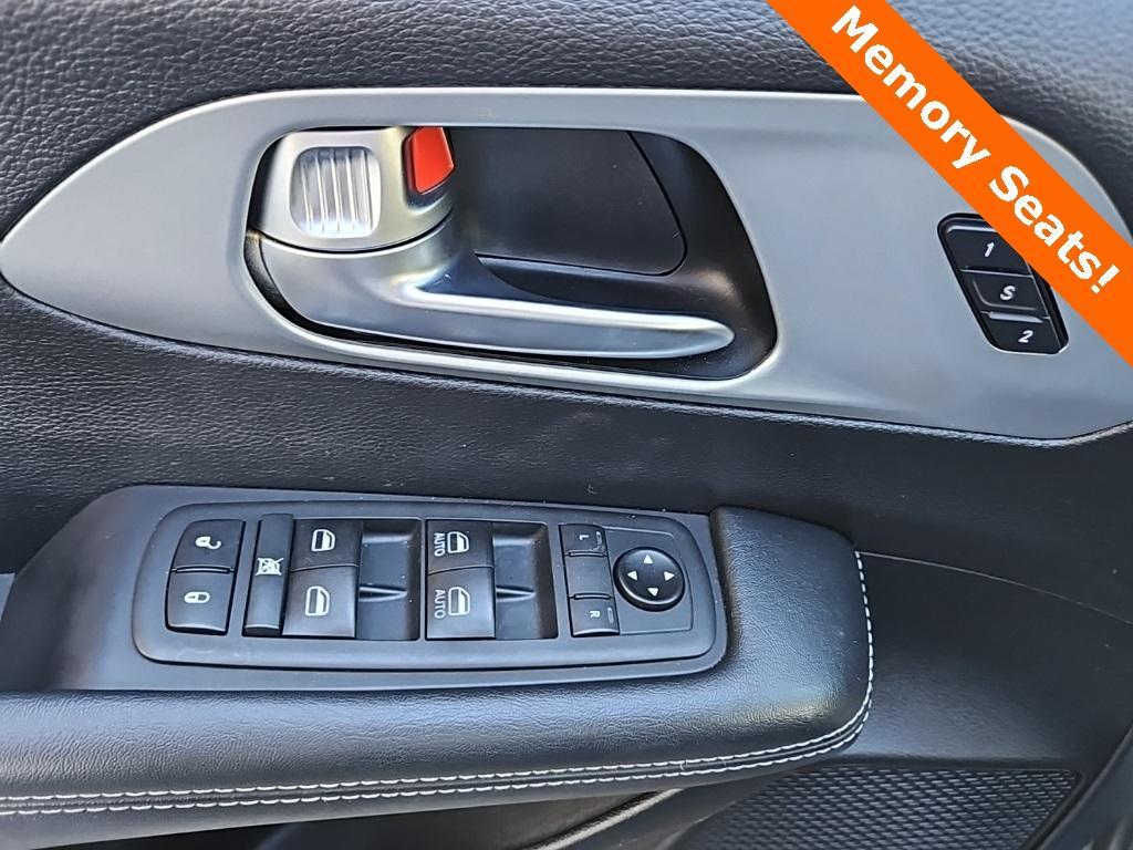 used 2020 Chrysler Pacifica car, priced at $17,995