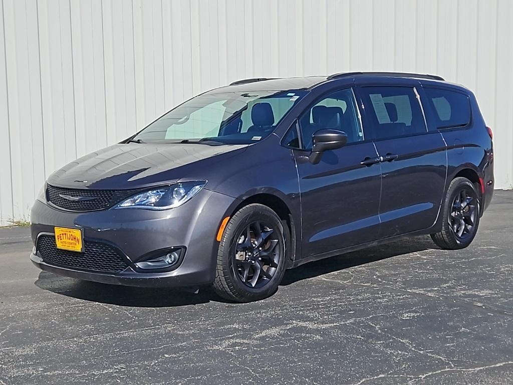 used 2020 Chrysler Pacifica car, priced at $17,995