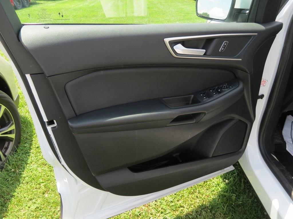 used 2024 Ford Edge car, priced at $25,500