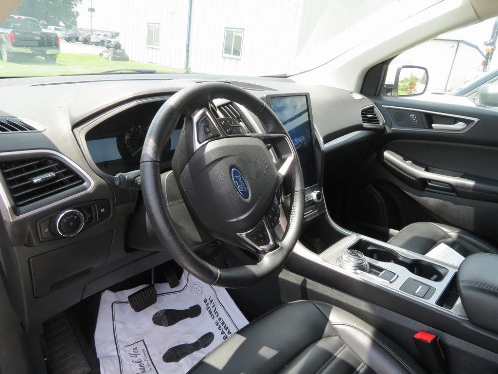 used 2024 Ford Edge car, priced at $25,500