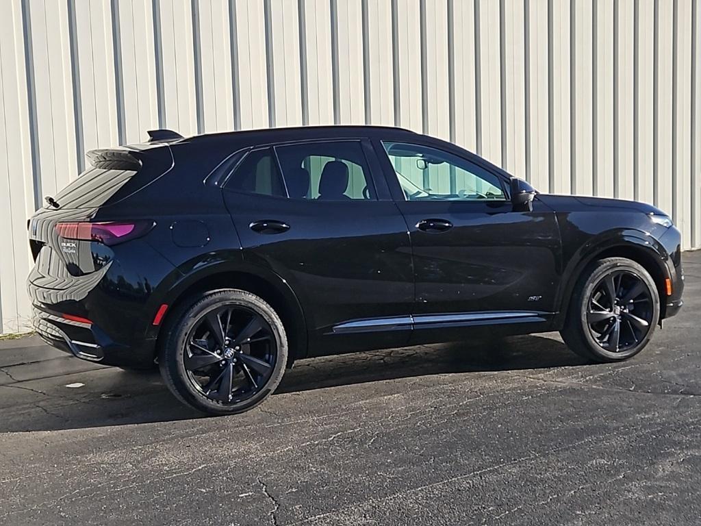 used 2024 Buick Envision car, priced at $27,500