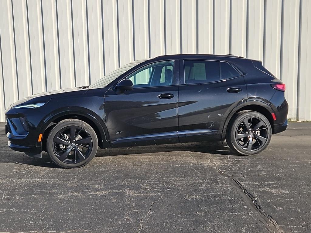 used 2024 Buick Envision car, priced at $27,500