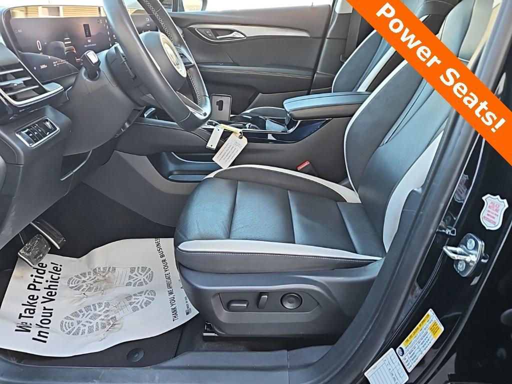 used 2024 Buick Envision car, priced at $27,500