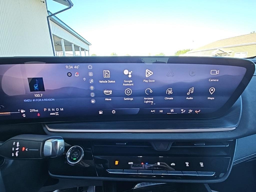 used 2024 Buick Envision car, priced at $27,500