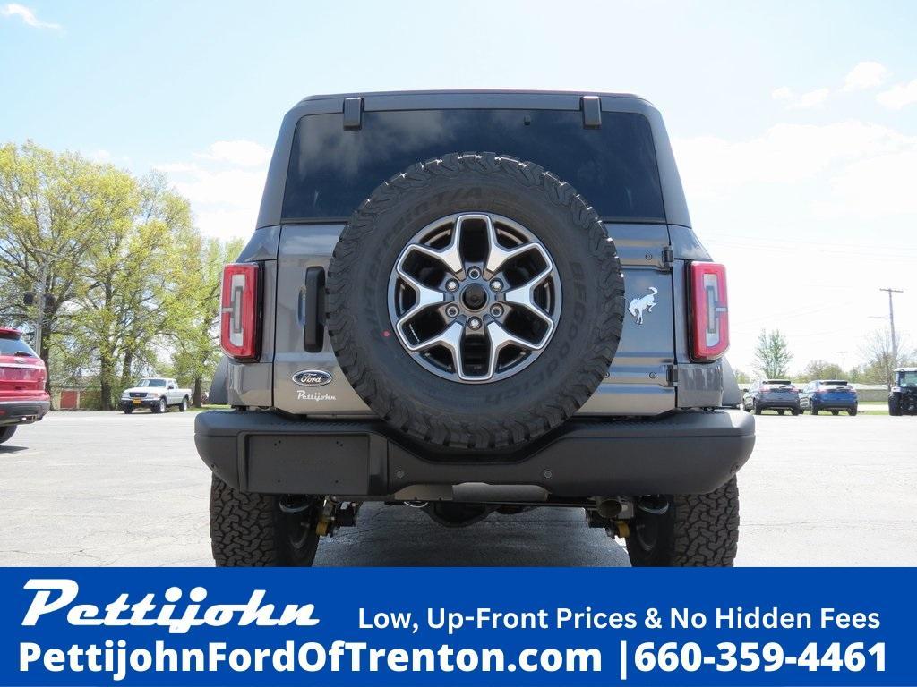 new 2024 Ford Bronco car, priced at $60,902