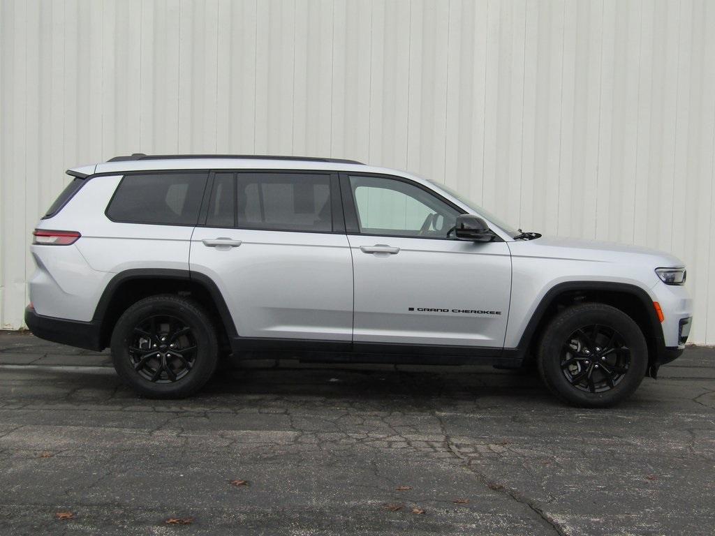 used 2024 Jeep Grand Cherokee L car, priced at $28,995