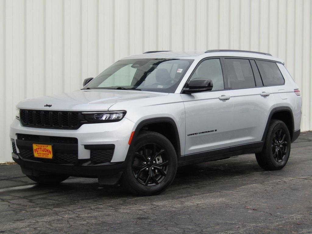 used 2024 Jeep Grand Cherokee L car, priced at $28,995