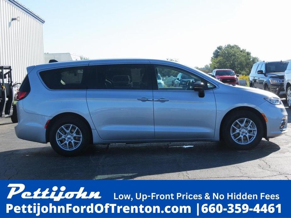 used 2024 Chrysler Pacifica car, priced at $33,750