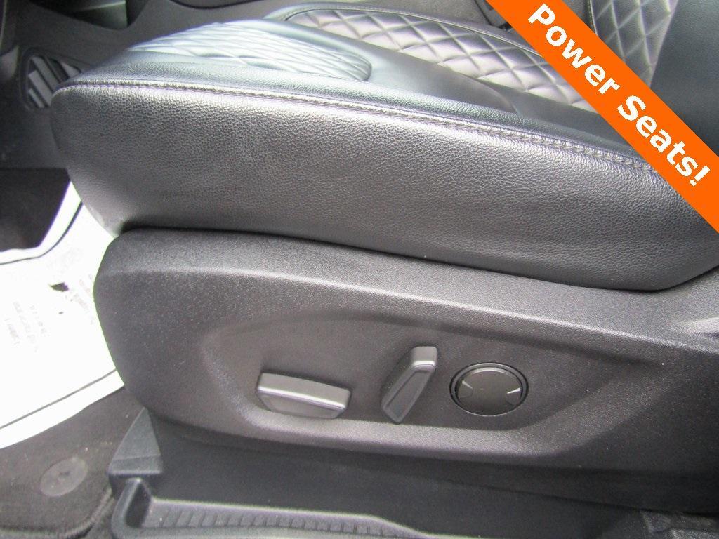 used 2024 Ford Edge car, priced at $29,500