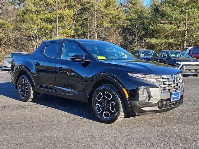 used 2022 Hyundai Santa Cruz car, priced at $25,800