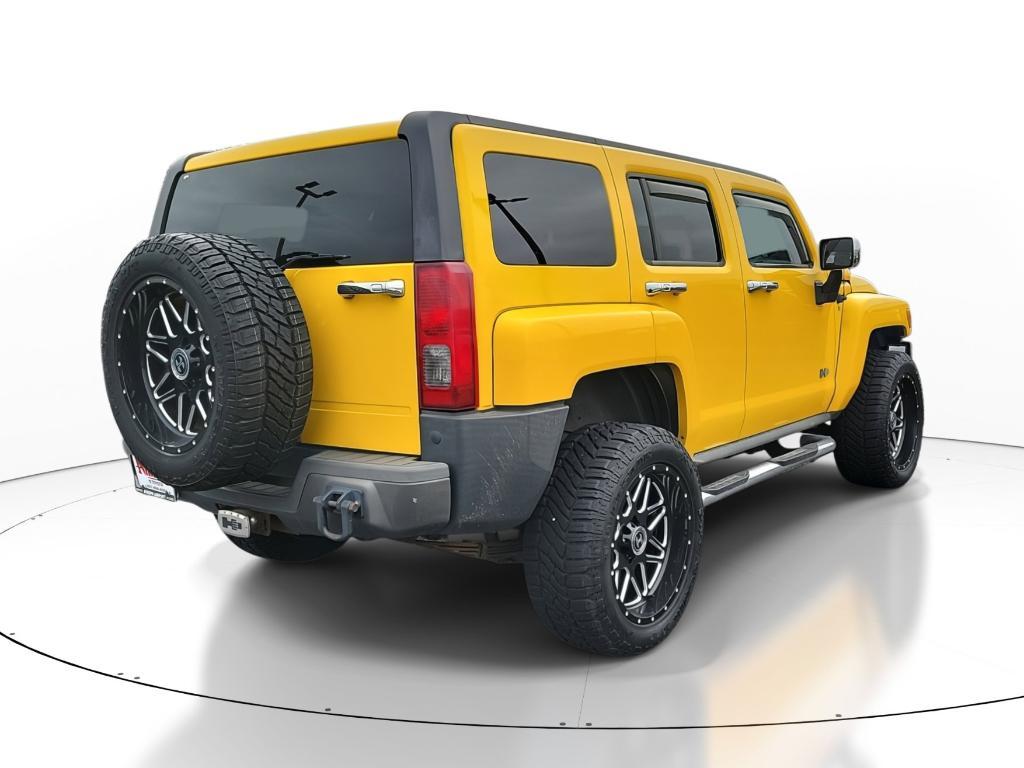 used 2006 Hummer H3 car, priced at $8,879