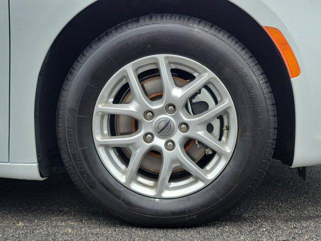 used 2023 Chrysler Pacifica car, priced at $24,158
