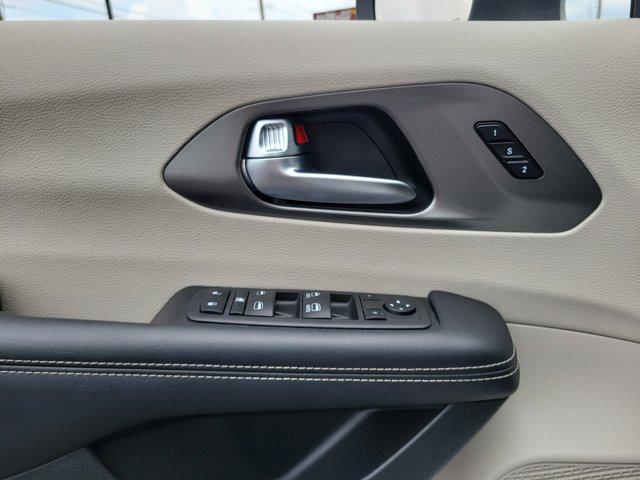 used 2023 Chrysler Pacifica car, priced at $24,158
