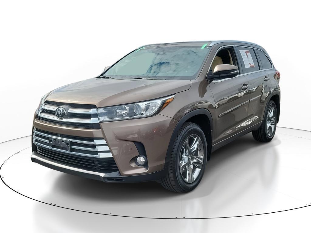 used 2018 Toyota Highlander car, priced at $23,522