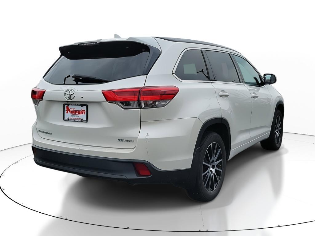 used 2017 Toyota Highlander car, priced at $15,545