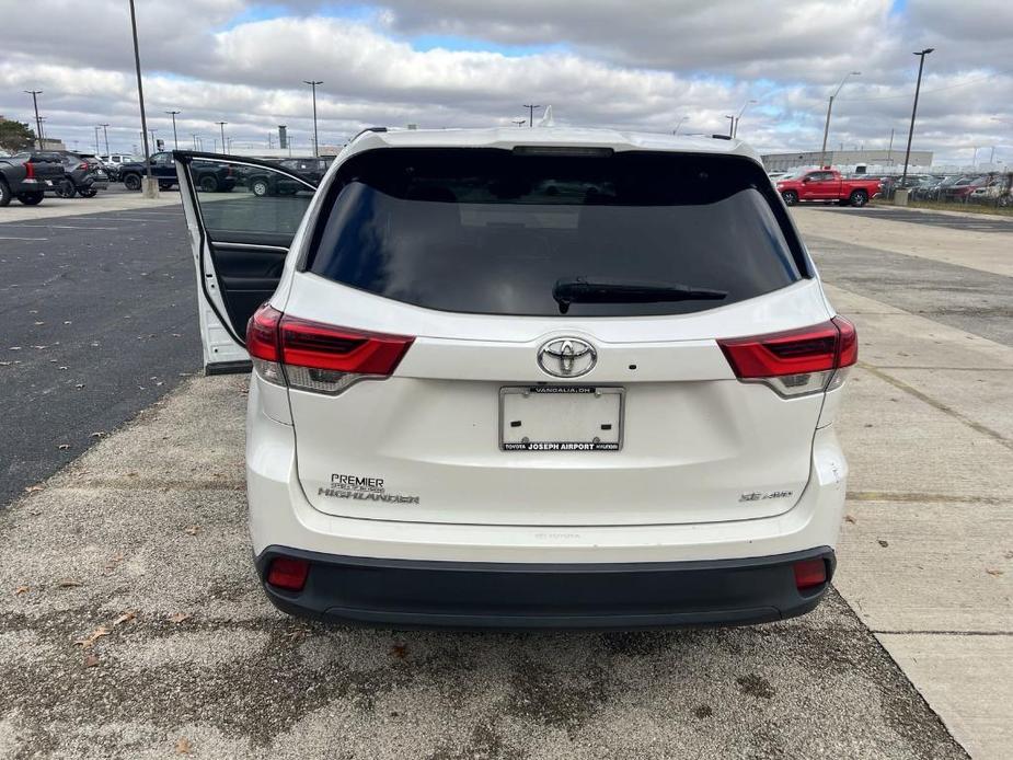 used 2017 Toyota Highlander car, priced at $17,476