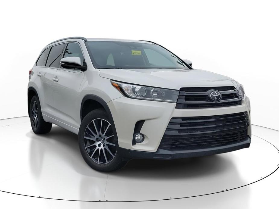 used 2017 Toyota Highlander car, priced at $15,545