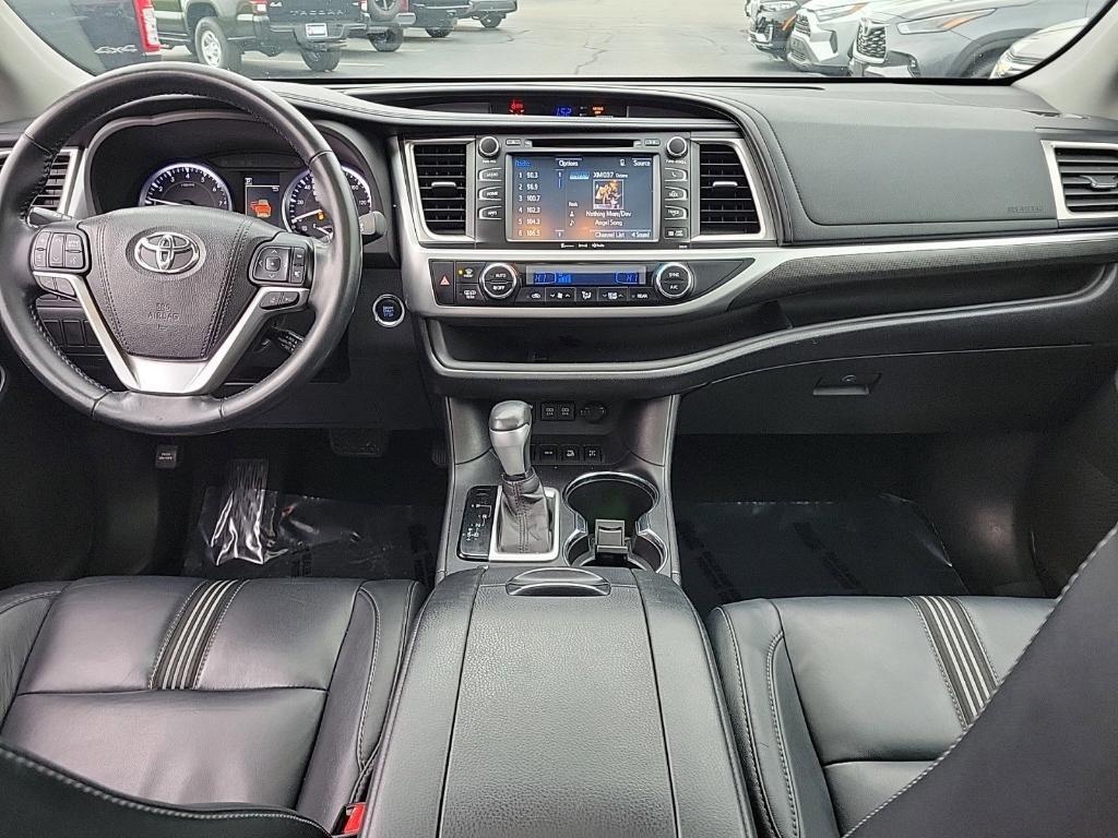 used 2017 Toyota Highlander car, priced at $15,545