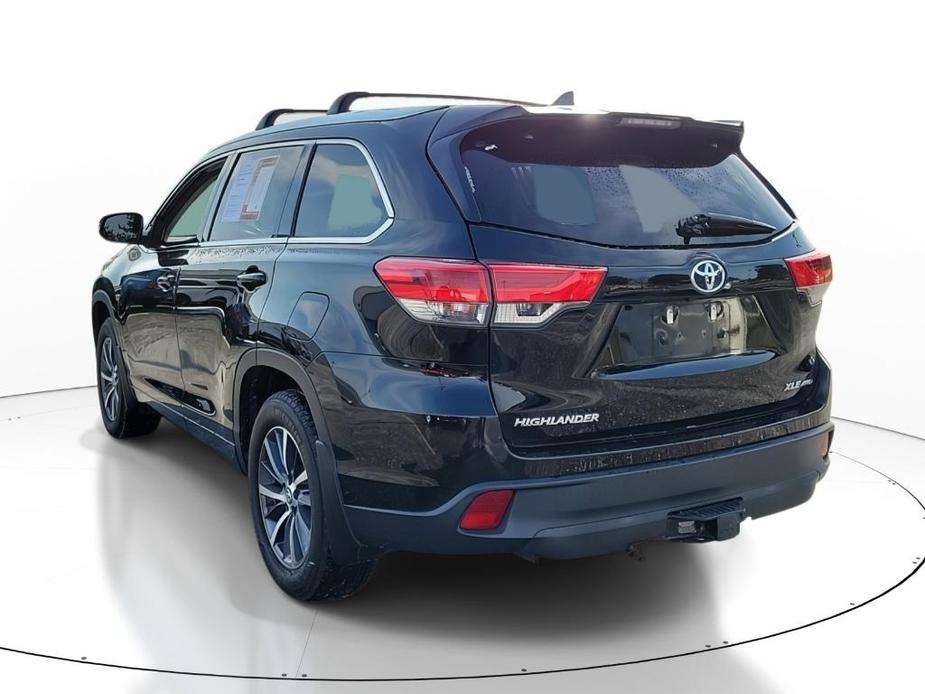 used 2018 Toyota Highlander car, priced at $22,732