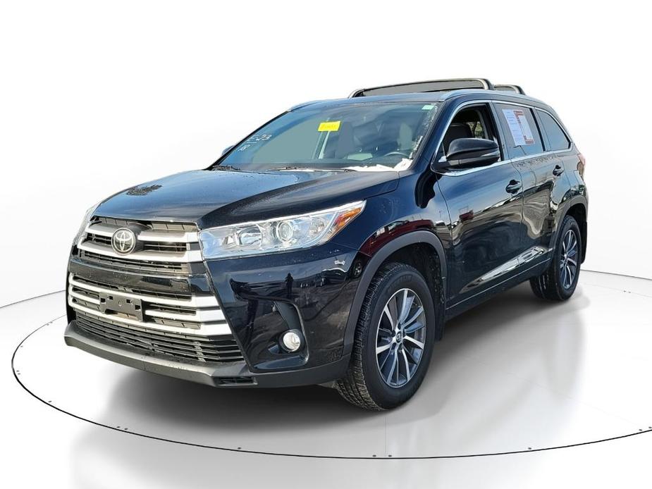 used 2018 Toyota Highlander car, priced at $22,732