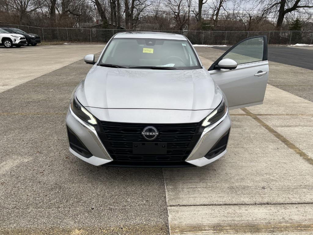 used 2023 Nissan Altima car, priced at $23,484