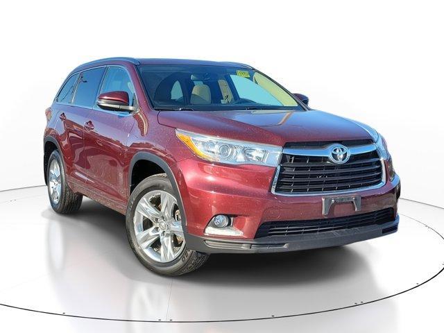 used 2014 Toyota Highlander car, priced at $14,942