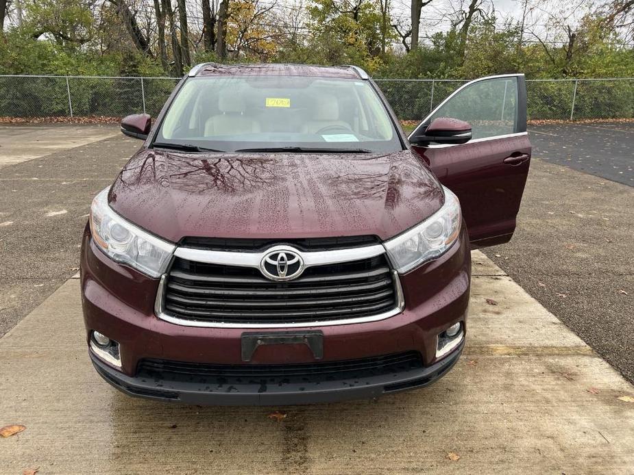 used 2014 Toyota Highlander car, priced at $16,958