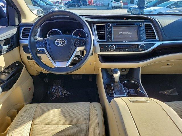 used 2014 Toyota Highlander car, priced at $14,942