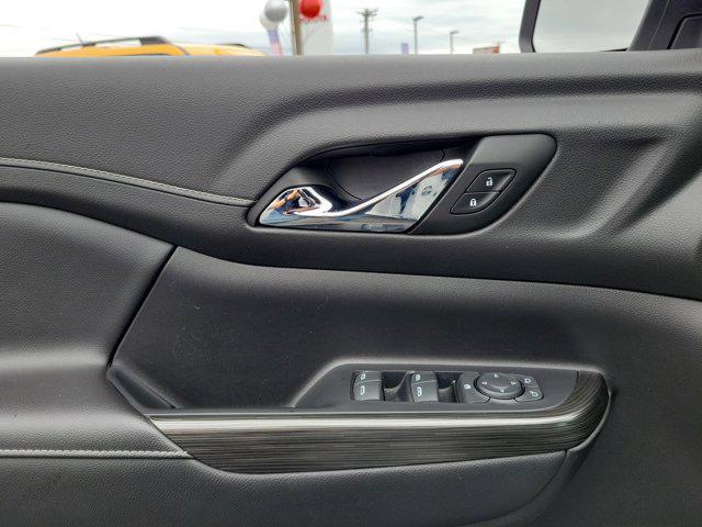 used 2023 GMC Acadia car, priced at $25,642