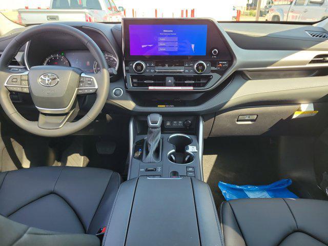 new 2025 Toyota Highlander car, priced at $48,612