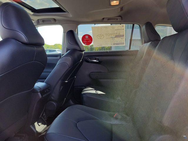 new 2025 Toyota Highlander car, priced at $48,612